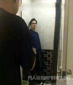 厕拍尿视频,揭秘那些令人捧腹的尿视频瞬间