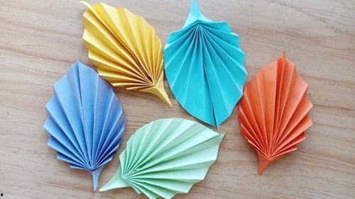 折纸树叶视频,创意手工艺术品的制作过程揭秘